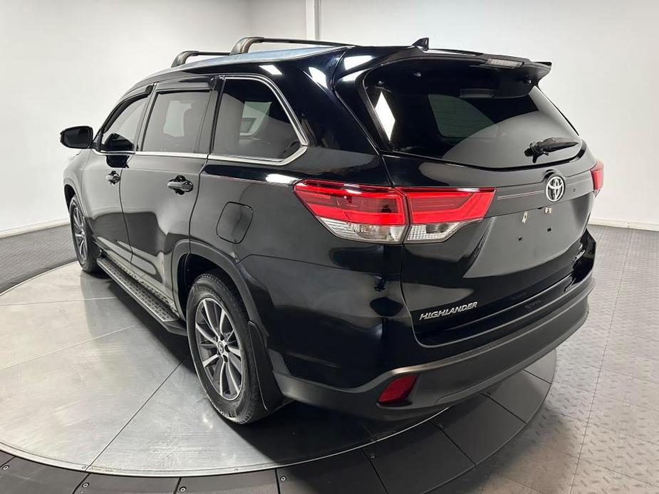 used 2018 Toyota Highlander car, priced at $28,900