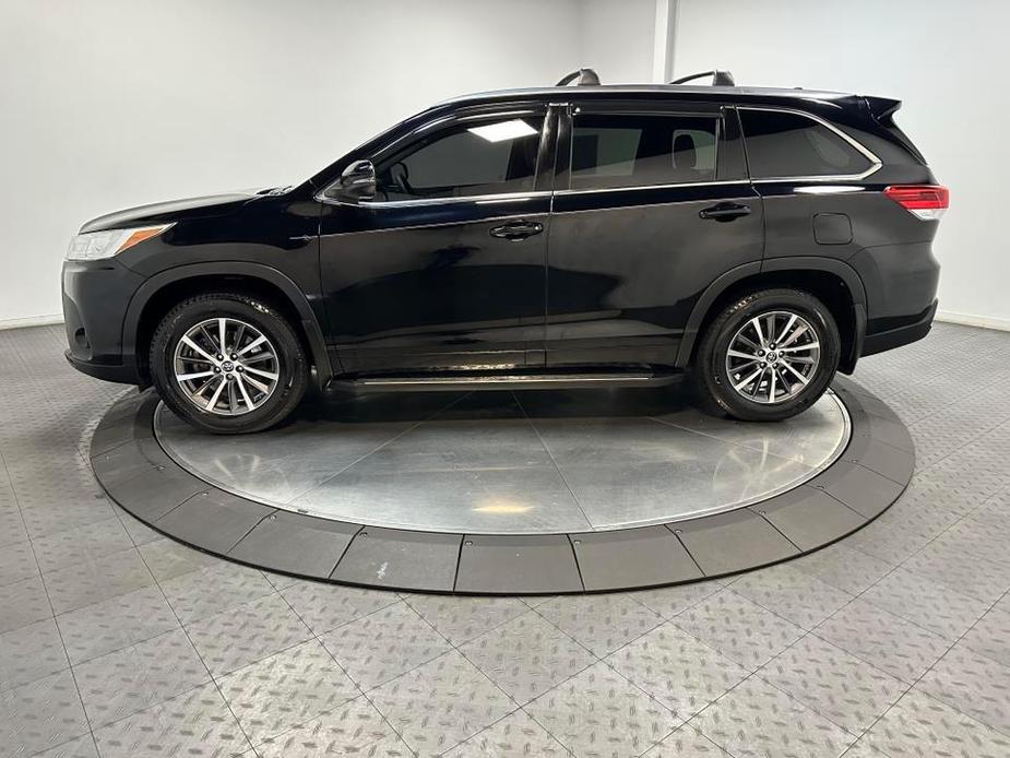 used 2018 Toyota Highlander car, priced at $28,900