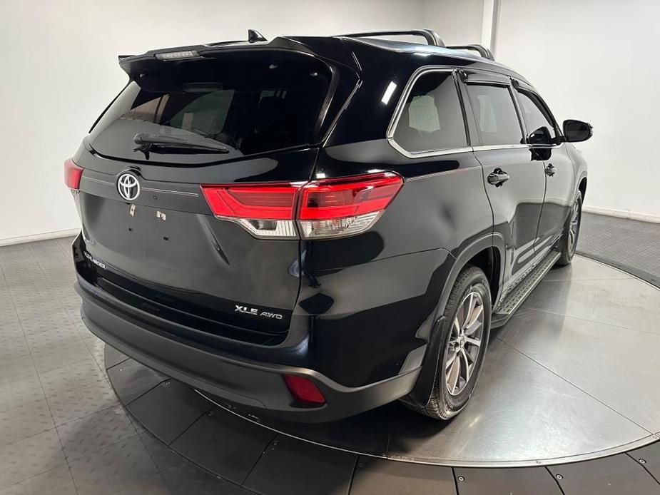 used 2018 Toyota Highlander car, priced at $28,900