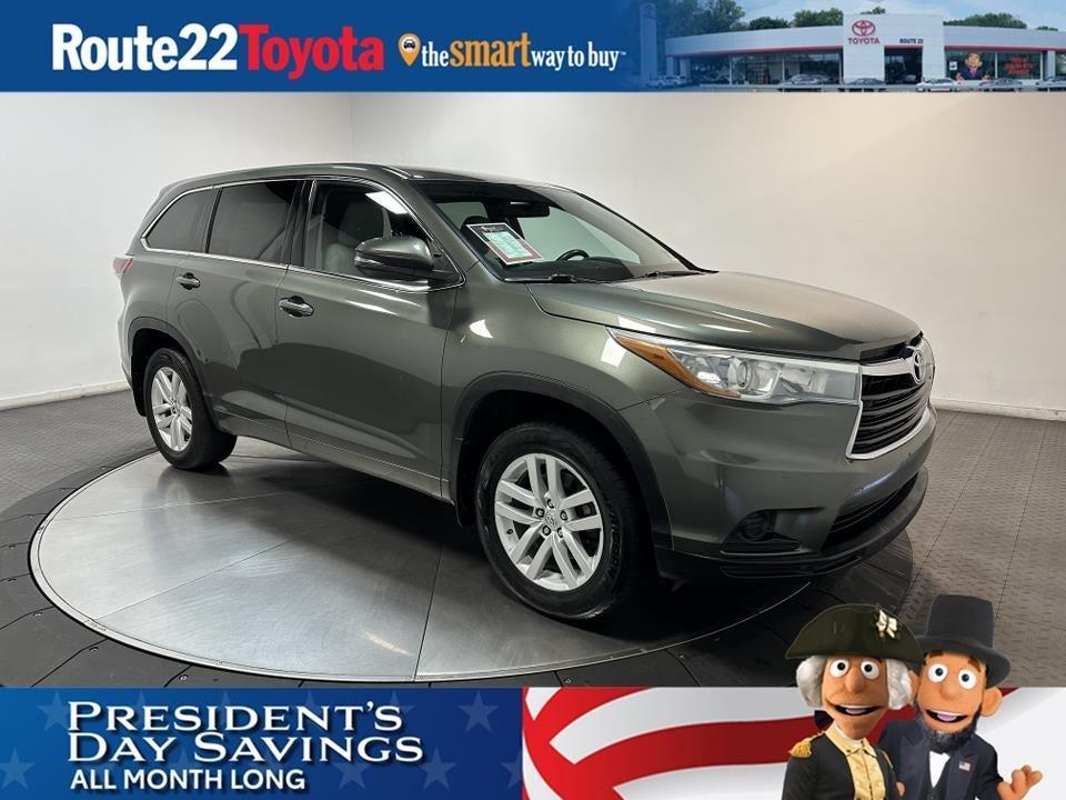 used 2015 Toyota Highlander car, priced at $18,500