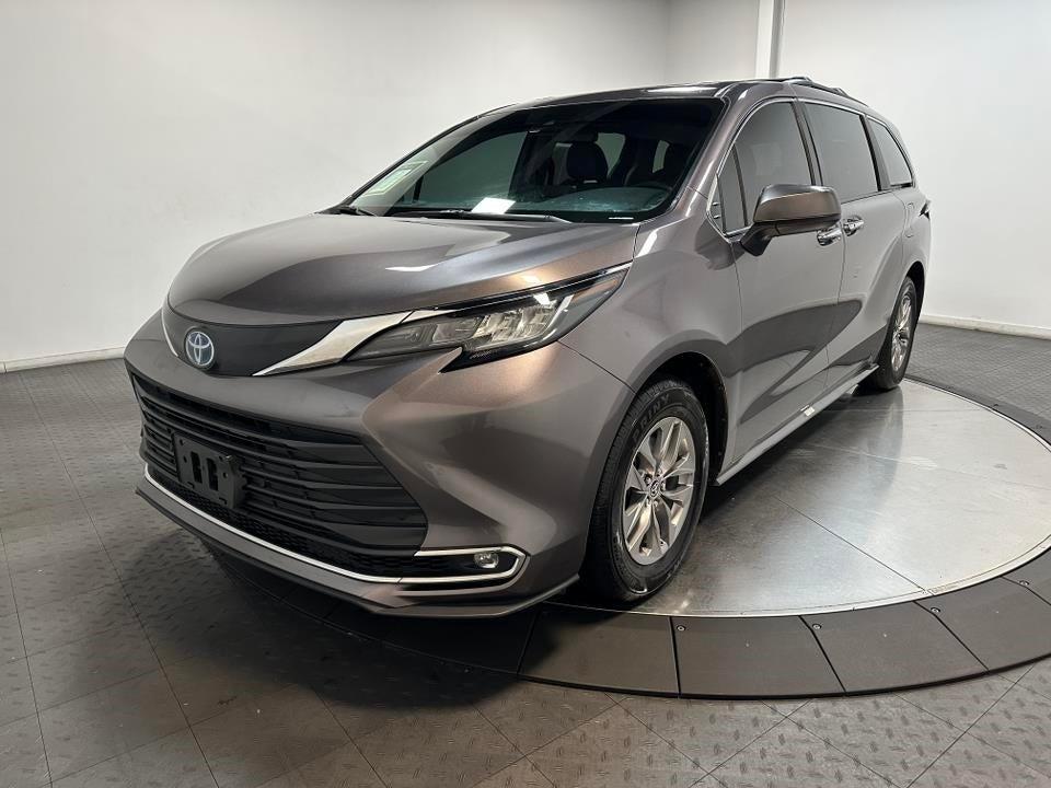 used 2022 Toyota Sienna car, priced at $29,900