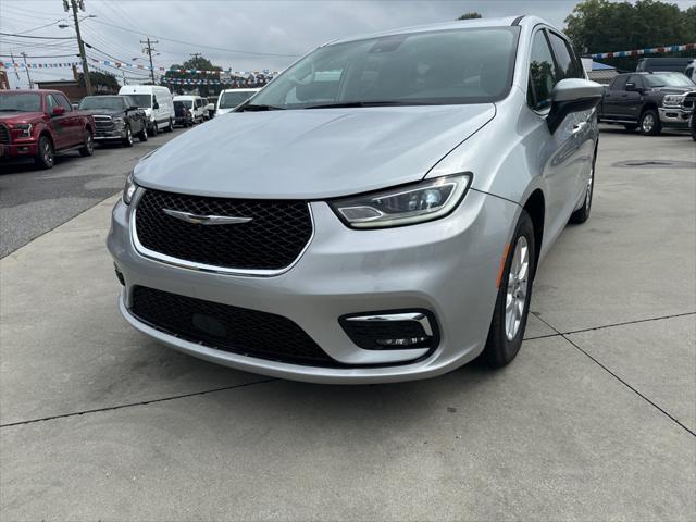 used 2023 Chrysler Pacifica car, priced at $24,999