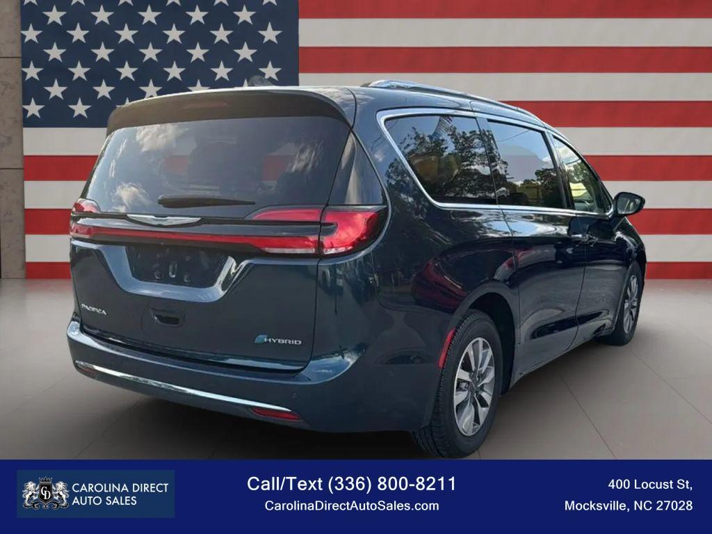 used 2021 Chrysler Pacifica Hybrid car, priced at $24,777