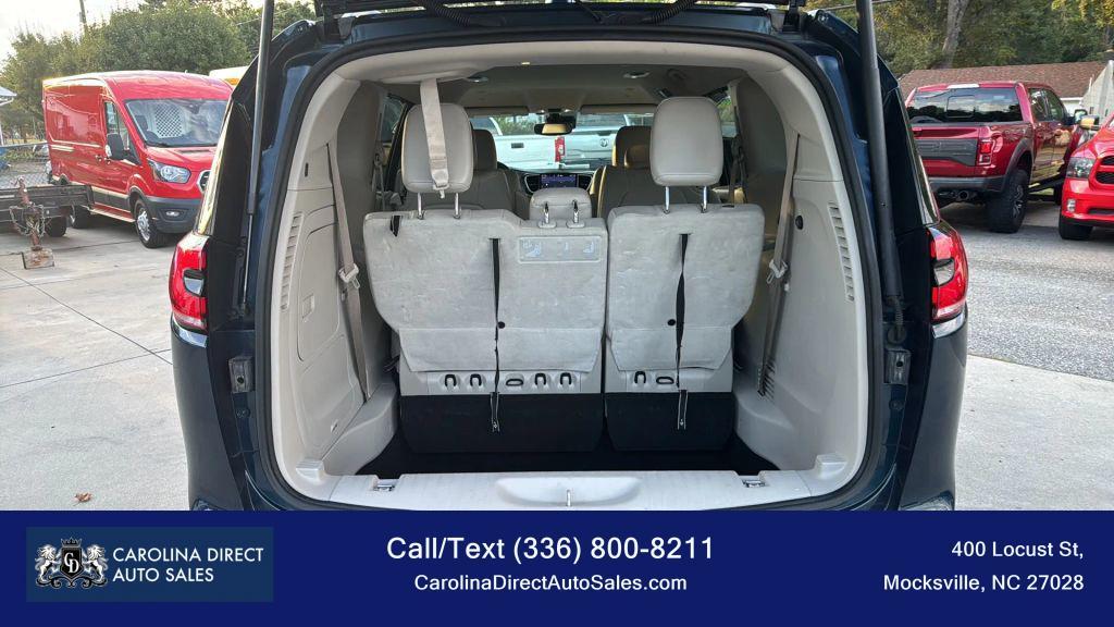 used 2021 Chrysler Pacifica Hybrid car, priced at $24,777