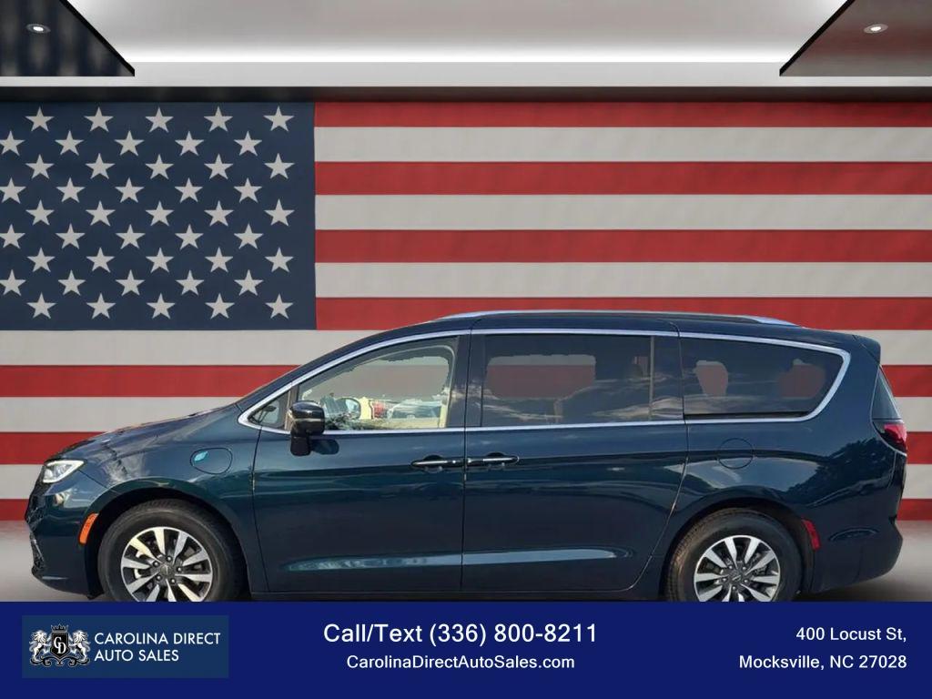 used 2021 Chrysler Pacifica Hybrid car, priced at $24,777