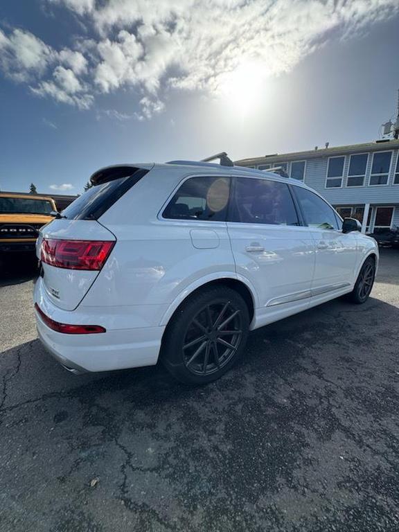 used 2017 Audi Q7 car, priced at $13,995