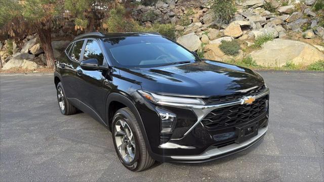 used 2025 Chevrolet Trax car, priced at $19,995