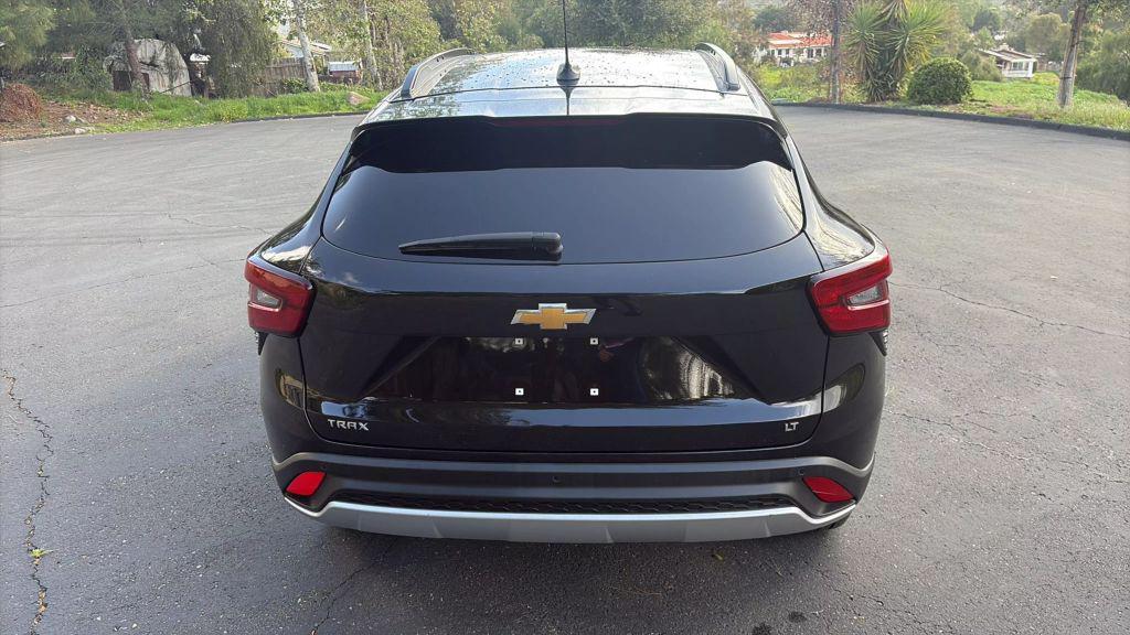 used 2025 Chevrolet Trax car, priced at $18,495
