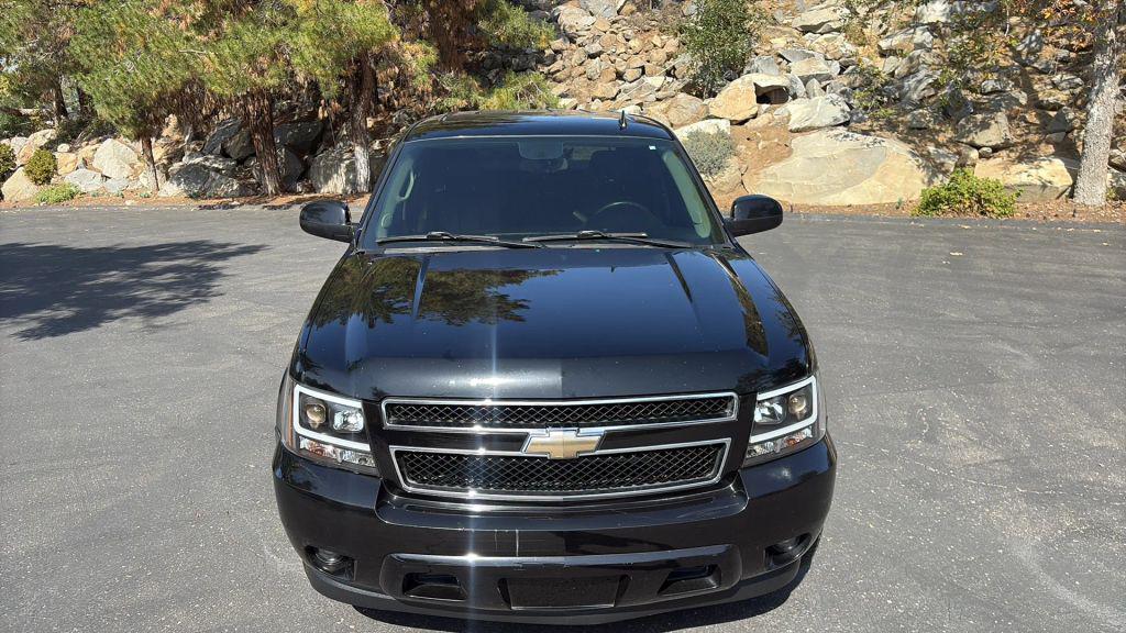 used 2009 Chevrolet Avalanche car, priced at $12,995