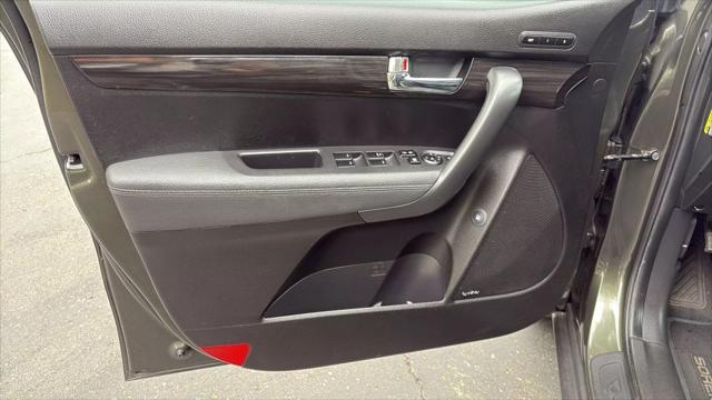 used 2013 Kia Sorento car, priced at $9,995