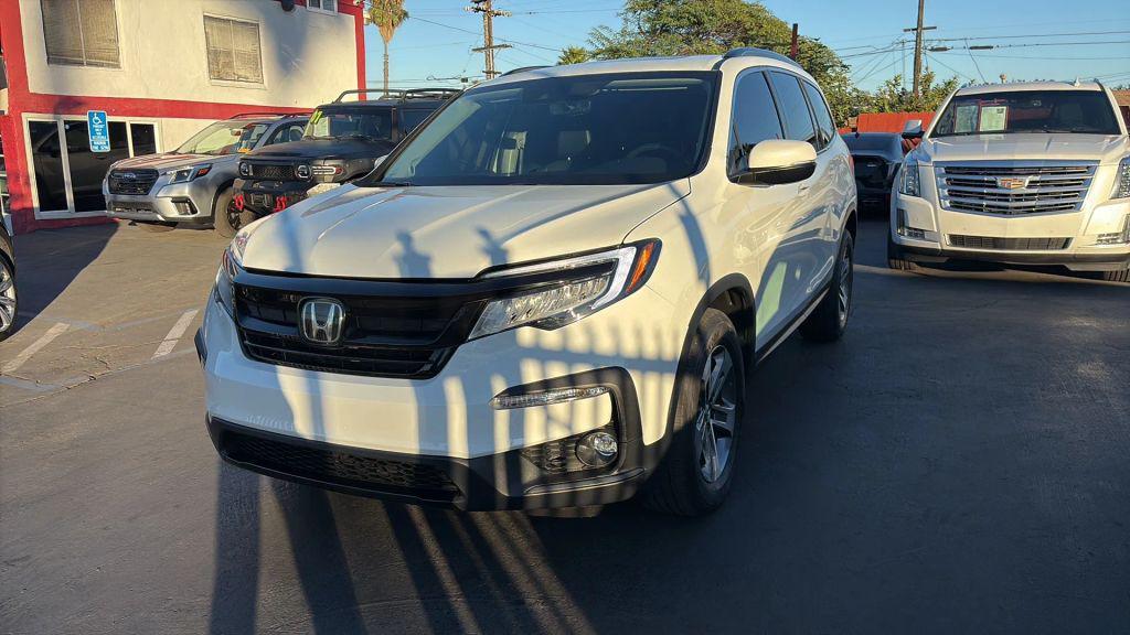 used 2022 Honda Pilot car, priced at $24,995