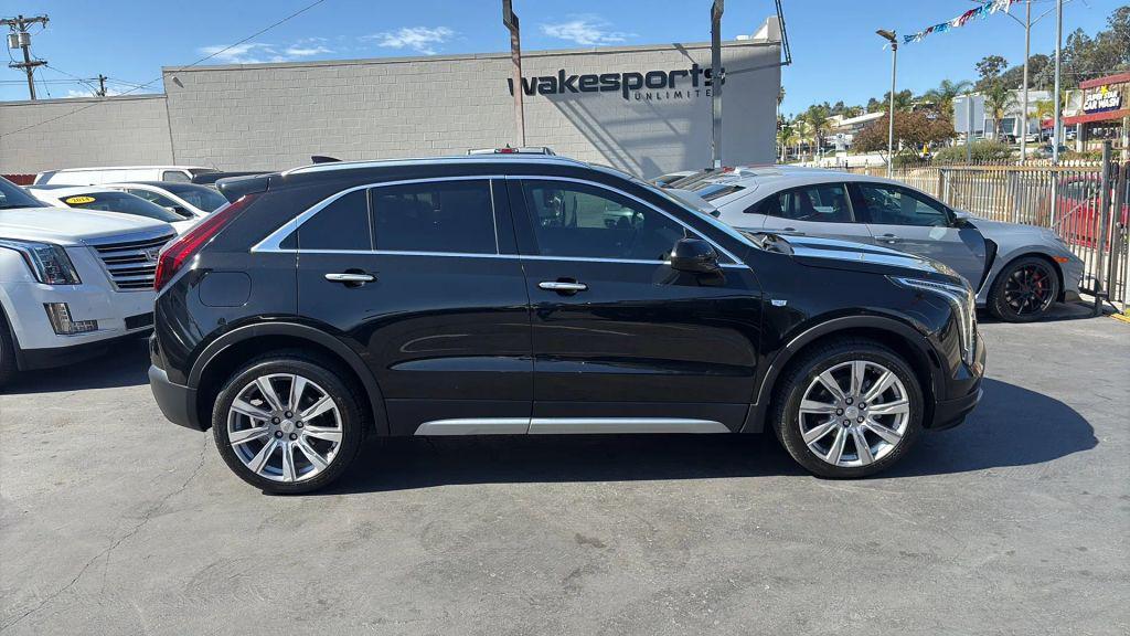 used 2020 Cadillac XT4 car, priced at $17,995