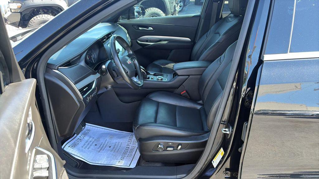 used 2020 Cadillac XT4 car, priced at $17,995