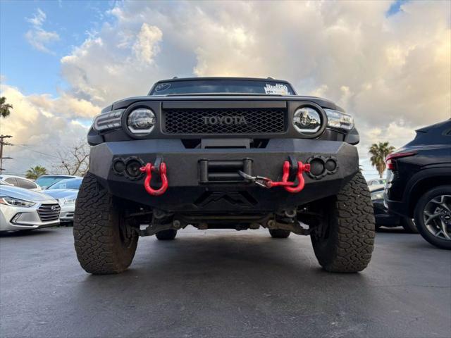 used 2007 Toyota FJ Cruiser car, priced at $17,995
