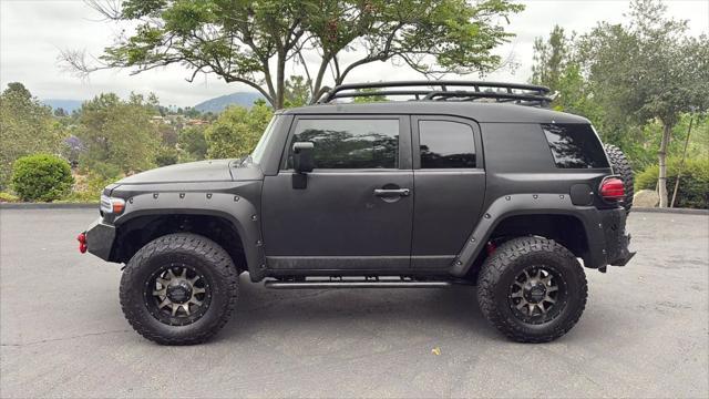 used 2007 Toyota FJ Cruiser car, priced at $17,795