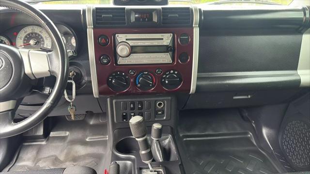used 2007 Toyota FJ Cruiser car, priced at $17,795