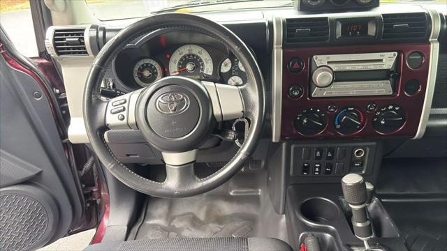used 2007 Toyota FJ Cruiser car, priced at $17,795