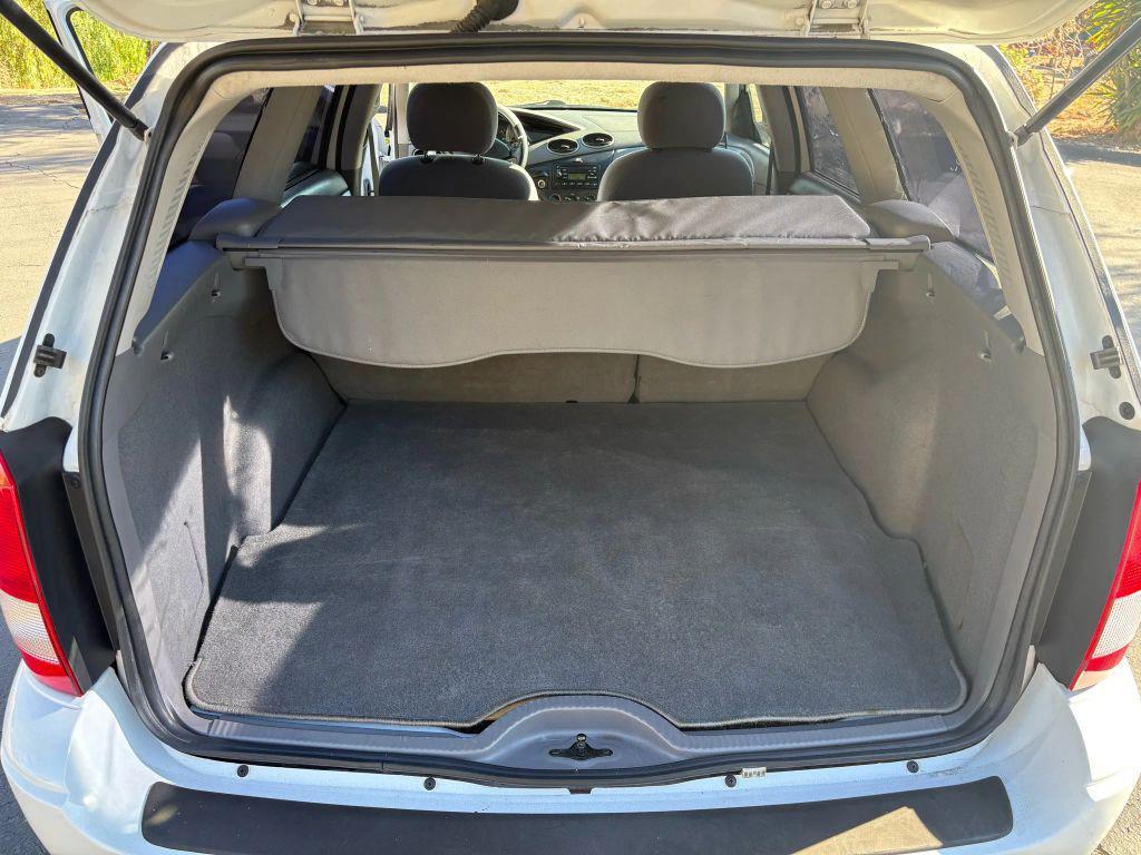 used 2004 Ford Focus car, priced at $3,995