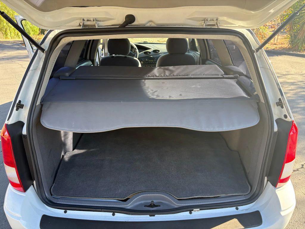 used 2004 Ford Focus car, priced at $3,995