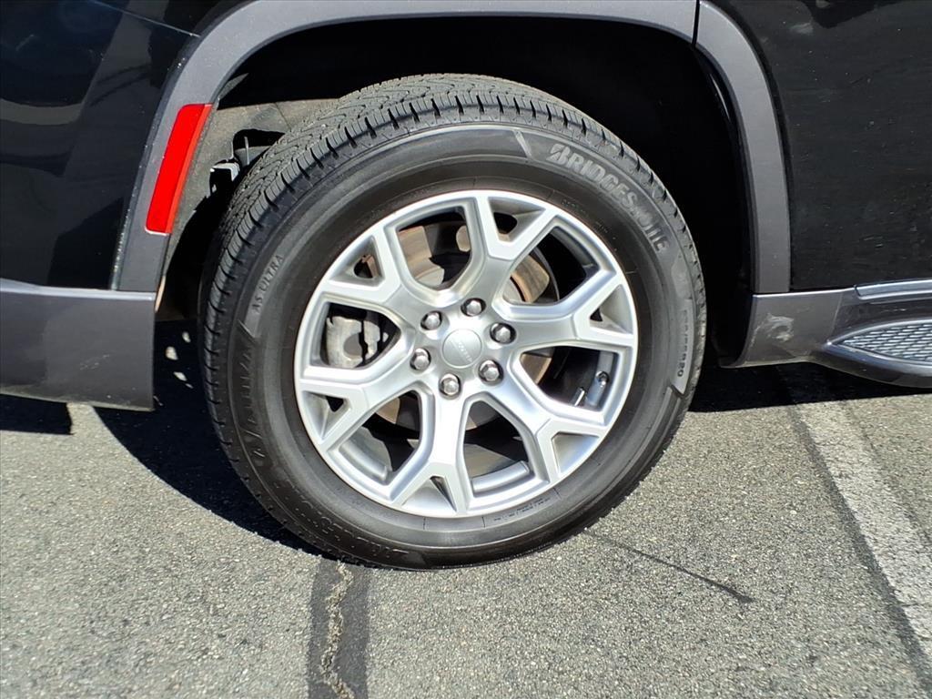 used 2022 Jeep Wagoneer car, priced at $38,885