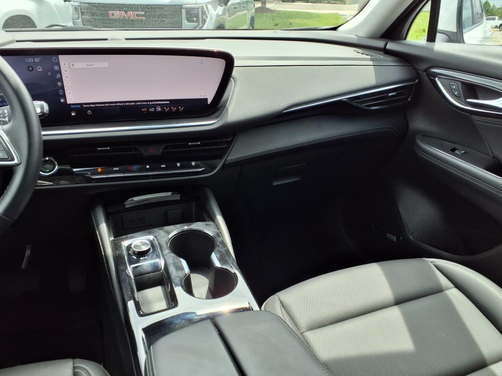 used 2024 Buick Envision car, priced at $26,999