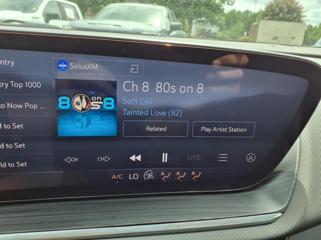 used 2024 Buick Envision car, priced at $26,999