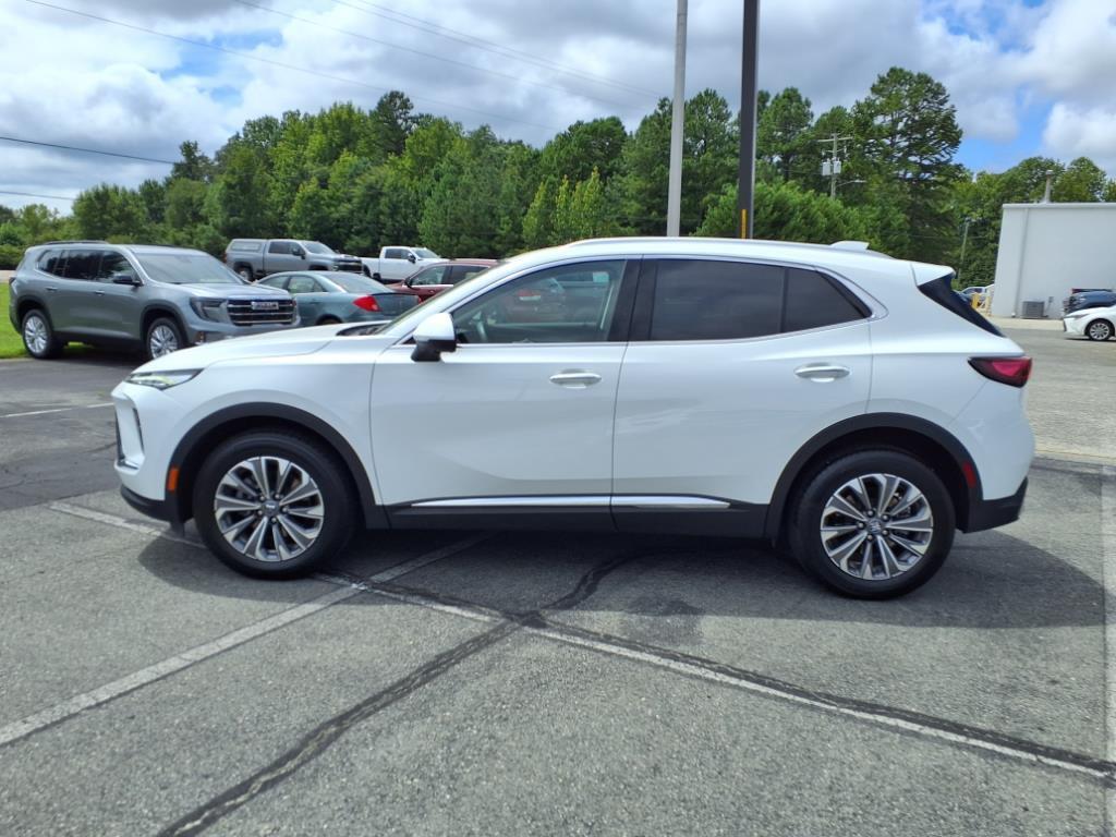 used 2024 Buick Envision car, priced at $26,999