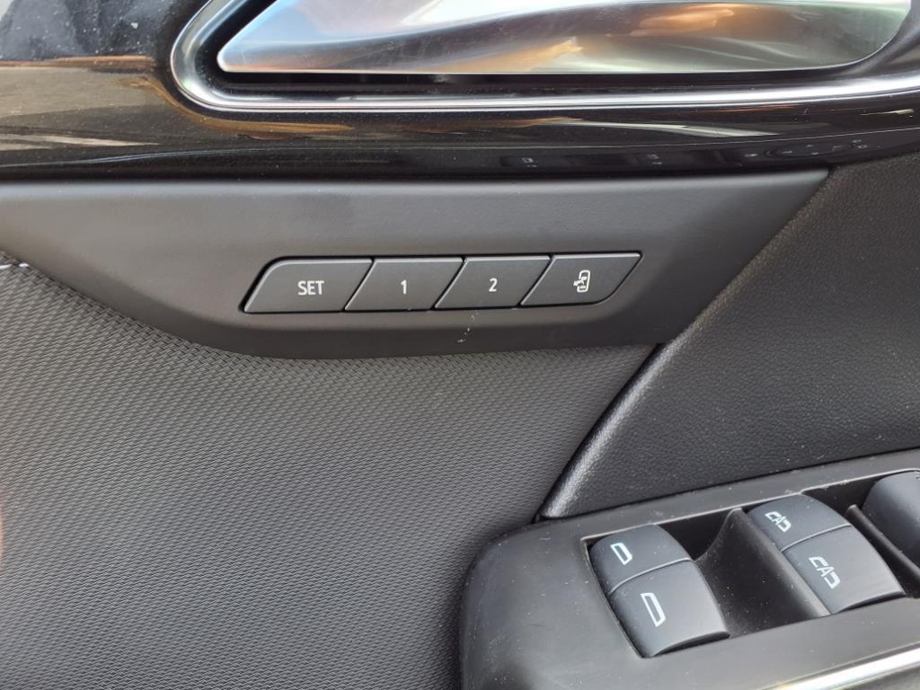 used 2024 Buick Envision car, priced at $26,999