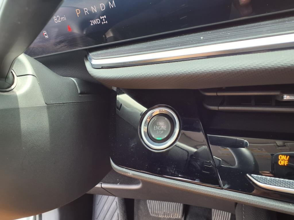 used 2024 Buick Envision car, priced at $26,999