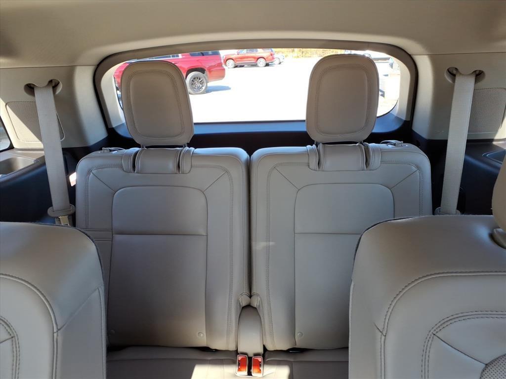 used 2021 Lincoln Aviator car, priced at $33,900