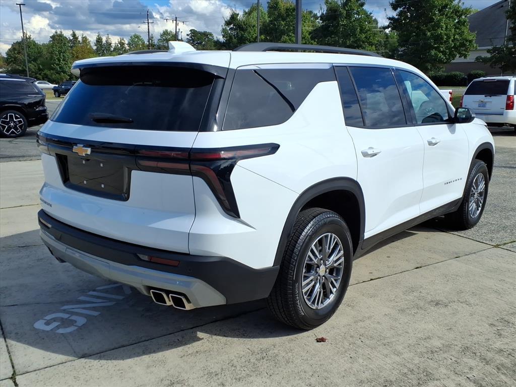 used 2025 Chevrolet Traverse car, priced at $37,950