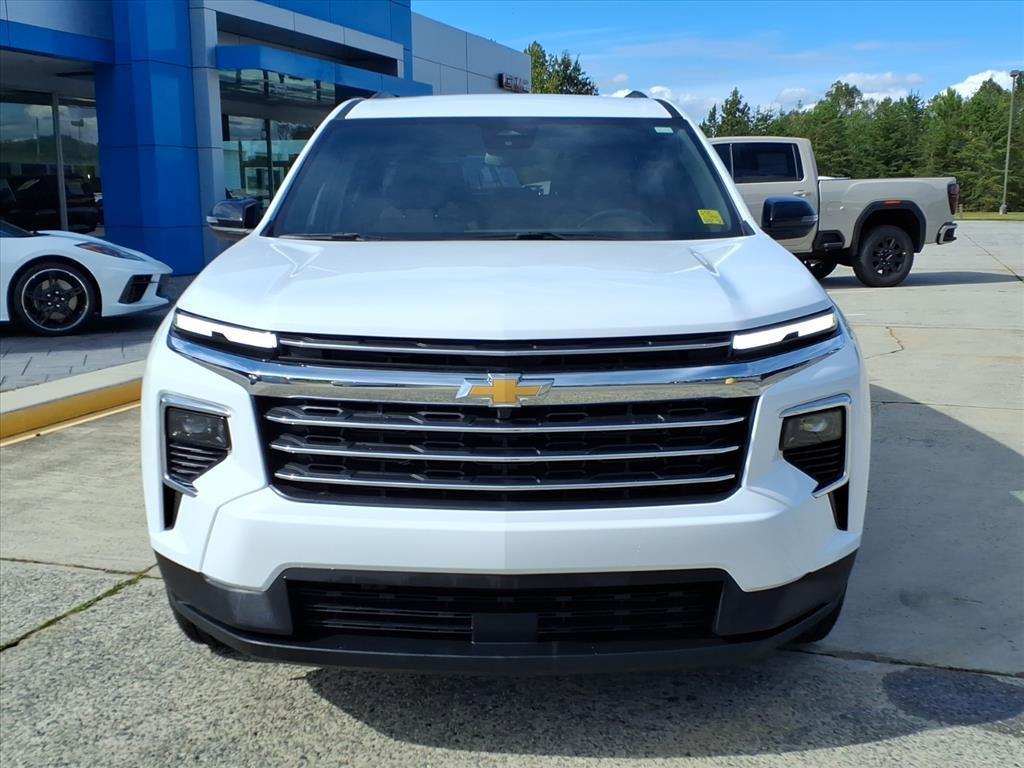 used 2025 Chevrolet Traverse car, priced at $37,950
