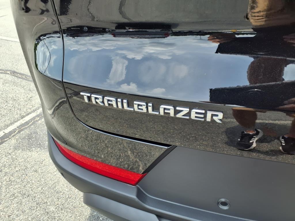 used 2025 Chevrolet TrailBlazer car, priced at $23,822
