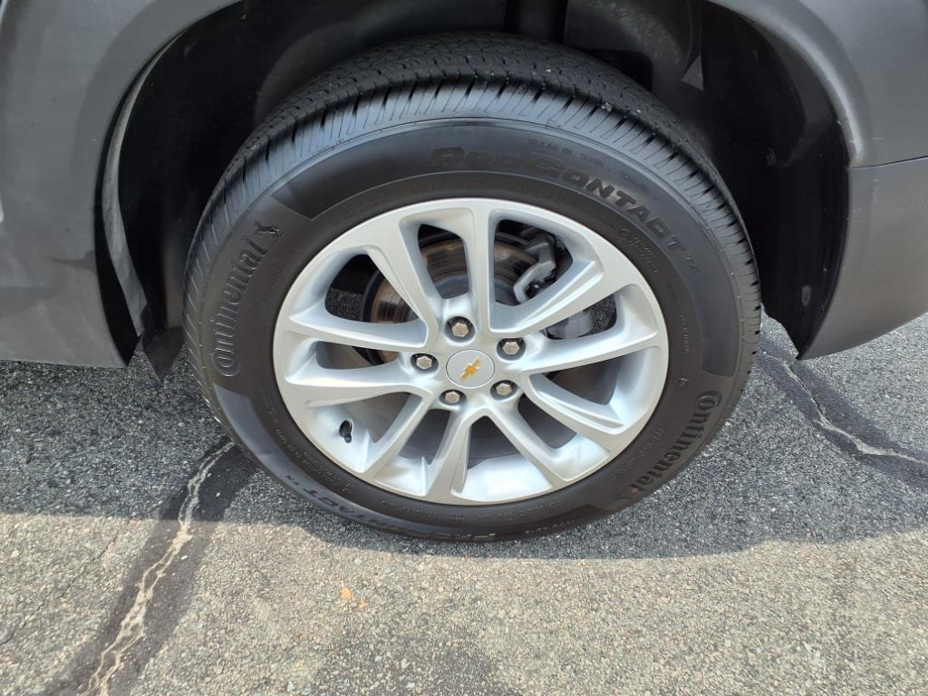 used 2025 Chevrolet TrailBlazer car, priced at $23,822