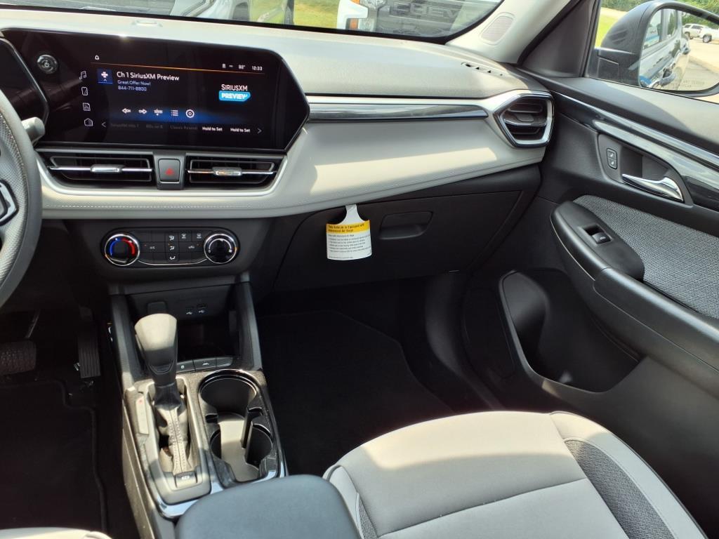 used 2025 Chevrolet TrailBlazer car, priced at $23,822