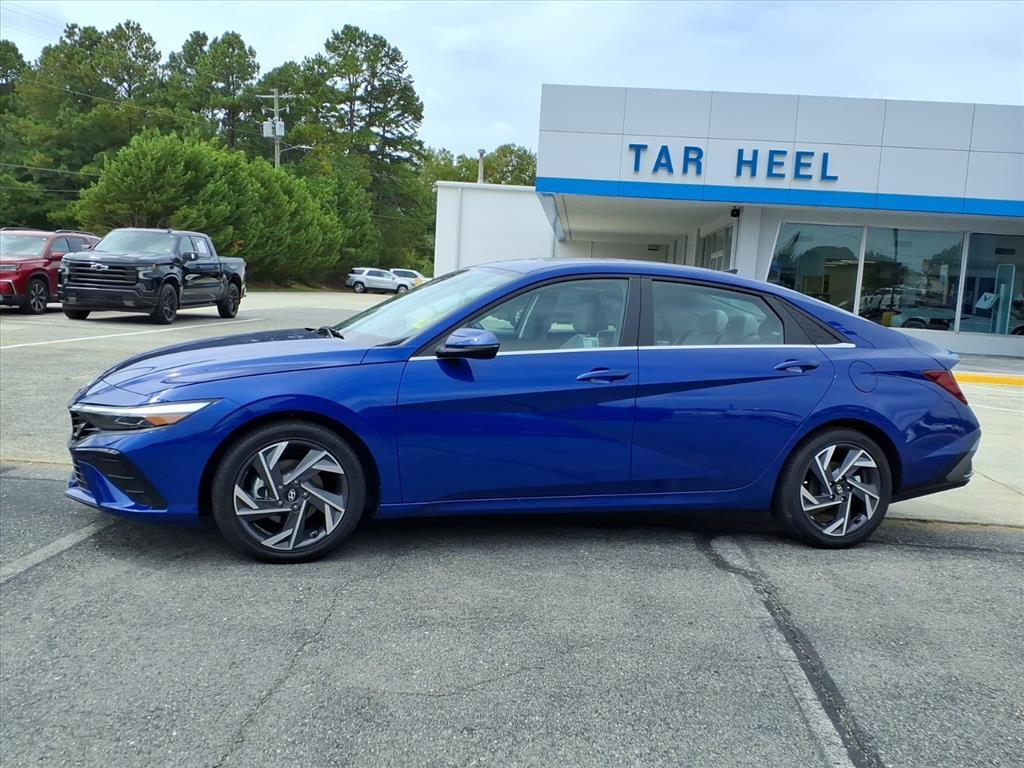 used 2025 Hyundai ELANTRA HEV car, priced at $25,450