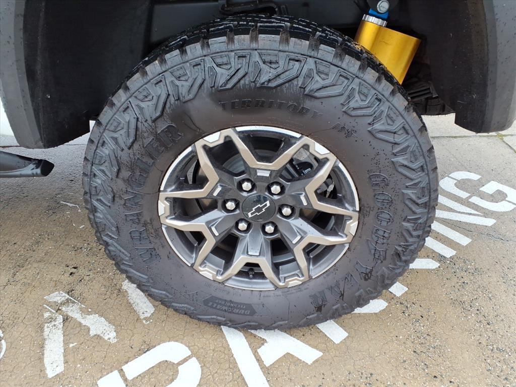 used 2024 Chevrolet Colorado car, priced at $48,900