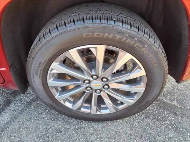 used 2023 Chevrolet Traverse car, priced at $41,999