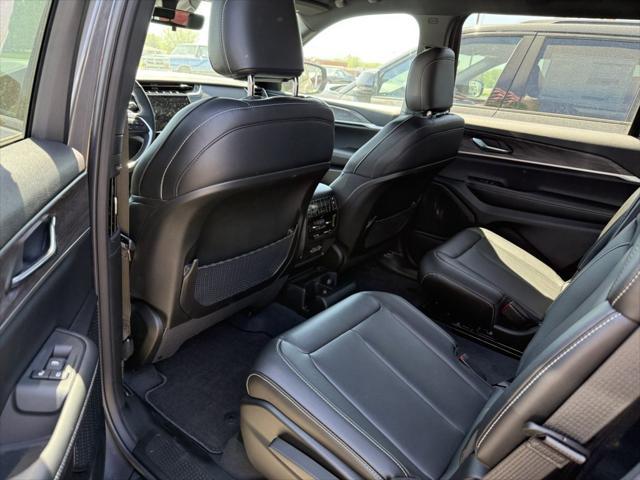 new 2025 Jeep Grand Cherokee L car, priced at $46,877