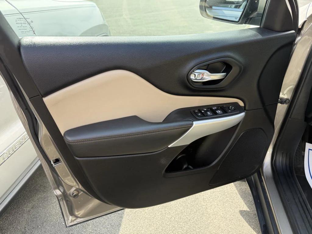 used 2018 Jeep Cherokee car, priced at $16,990