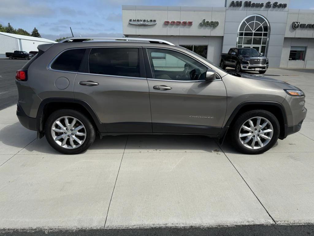 used 2018 Jeep Cherokee car, priced at $16,990