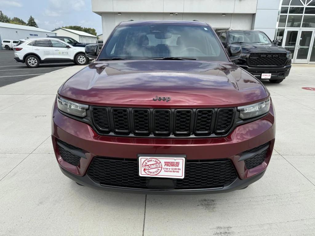 used 2024 Jeep Grand Cherokee car, priced at $37,990