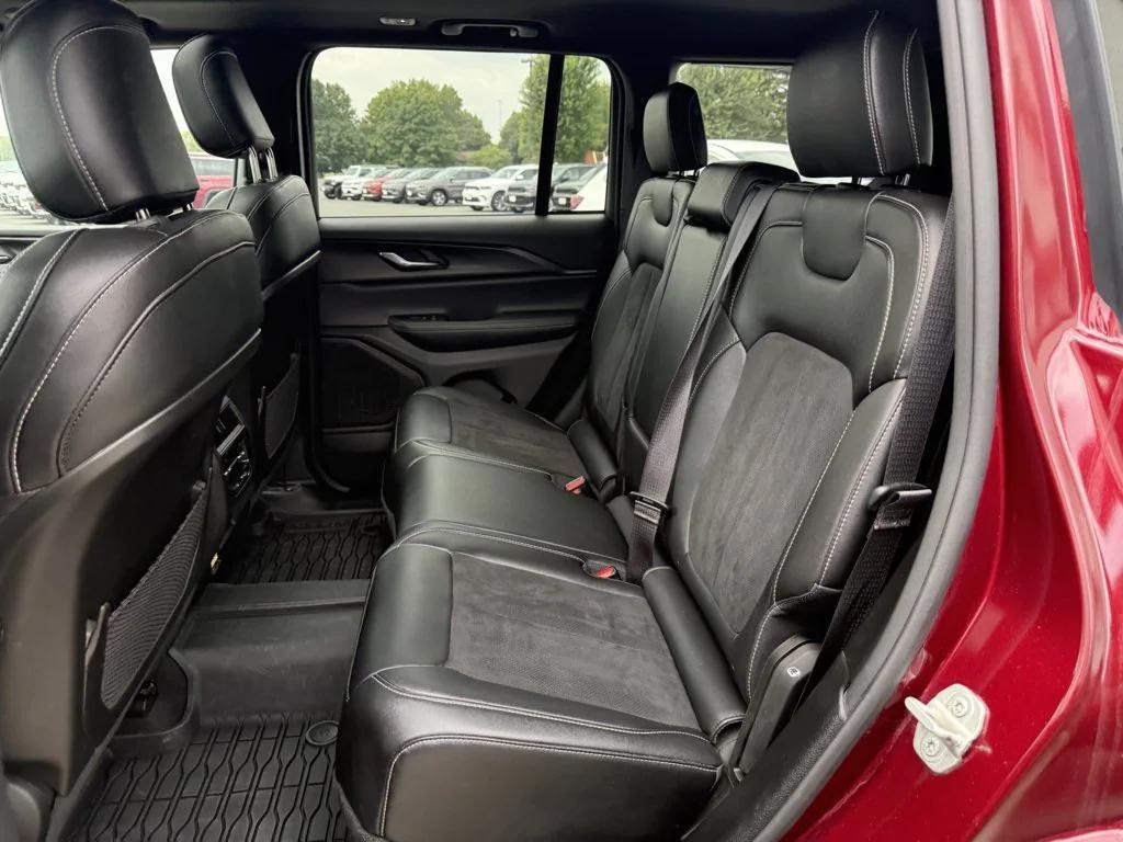 used 2024 Jeep Grand Cherokee car, priced at $37,990