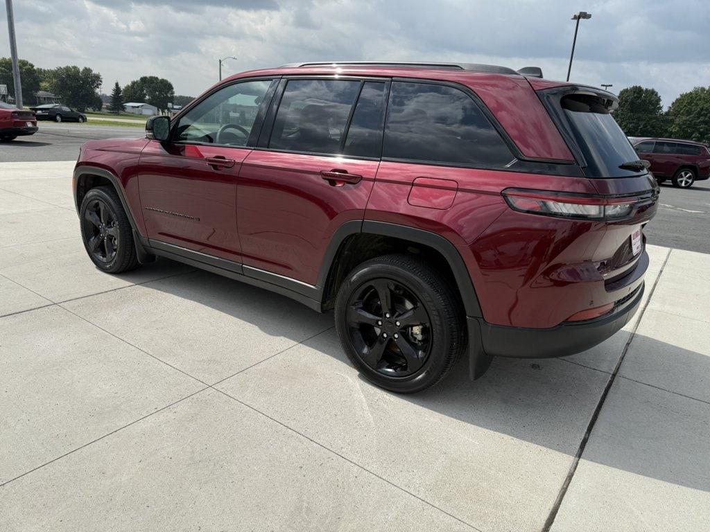 used 2024 Jeep Grand Cherokee car, priced at $37,990