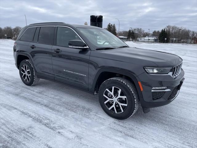 new 2025 Jeep Grand Cherokee car, priced at $44,939