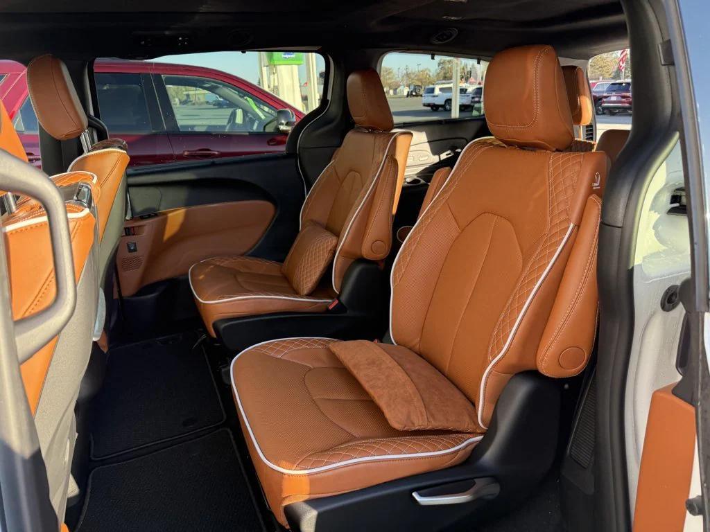 new 2026 Chrysler Pacifica car, priced at $57,950