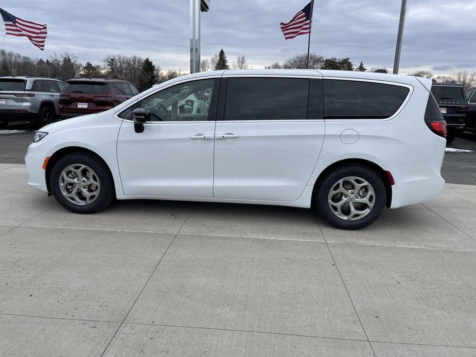 new 2024 Chrysler Pacifica car, priced at $51,531