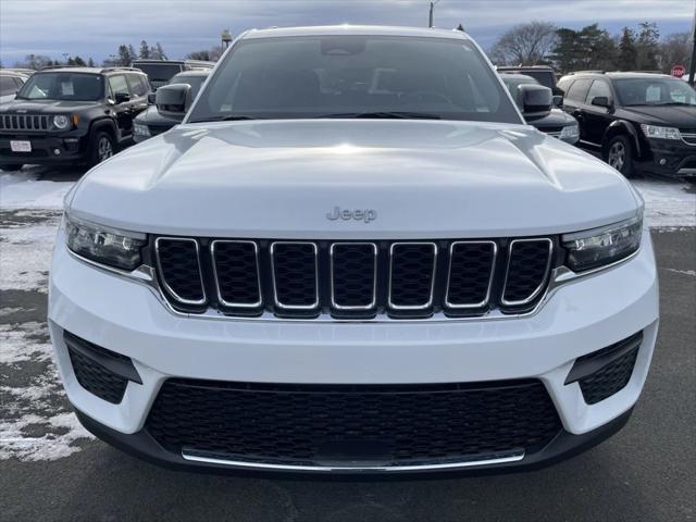 used 2024 Jeep Grand Cherokee car, priced at $37,990