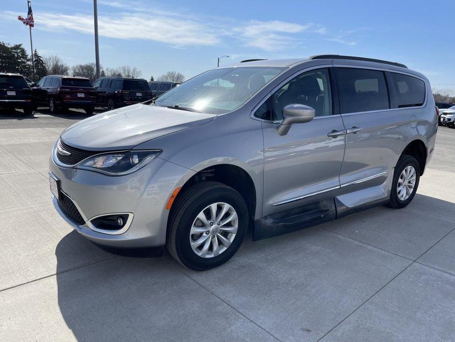 used 2017 Chrysler Pacifica car, priced at $26,990