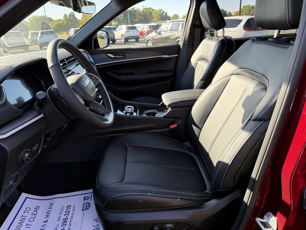 new 2025 Jeep Grand Cherokee L car, priced at $53,029